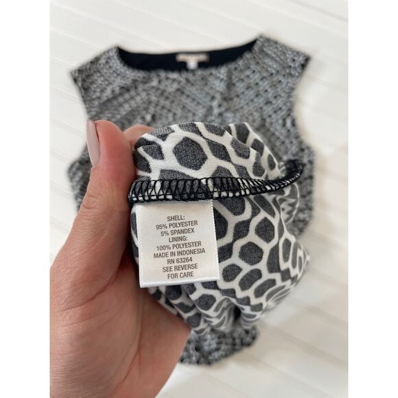 db SIGNATURE SADIE Black & White Geo Stretchy Ruched Sheath Dress Size 12P - Picture 4 of 7